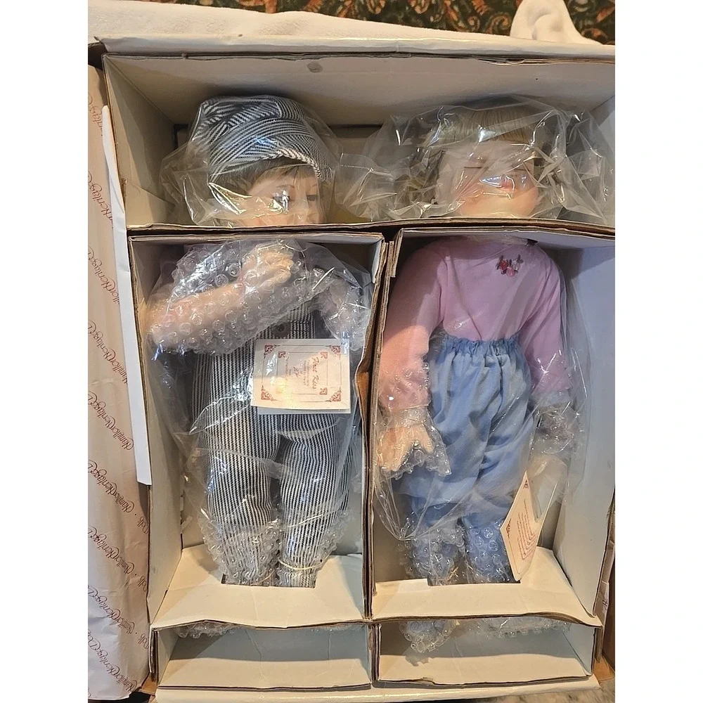 Hamilton Collection Dolls First Kiss Doll‎ Boy, Girl Original Packaging.